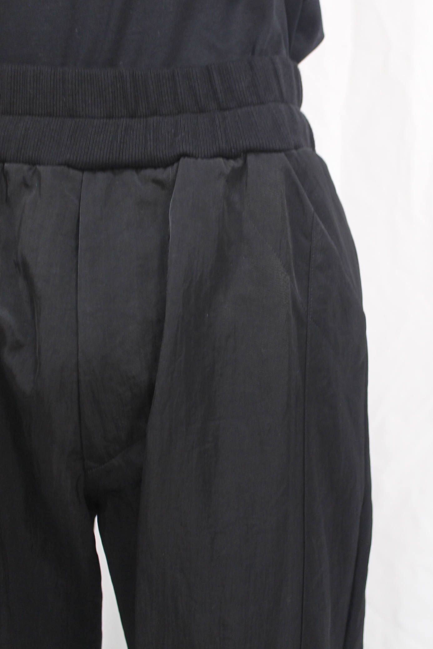 テーパードイージーパンツ - TAPERED EASY PANTS