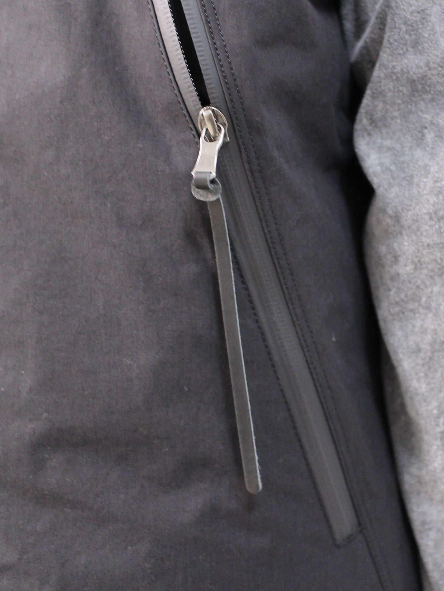 ハイネックダウンベスト - High Neck Down Vest