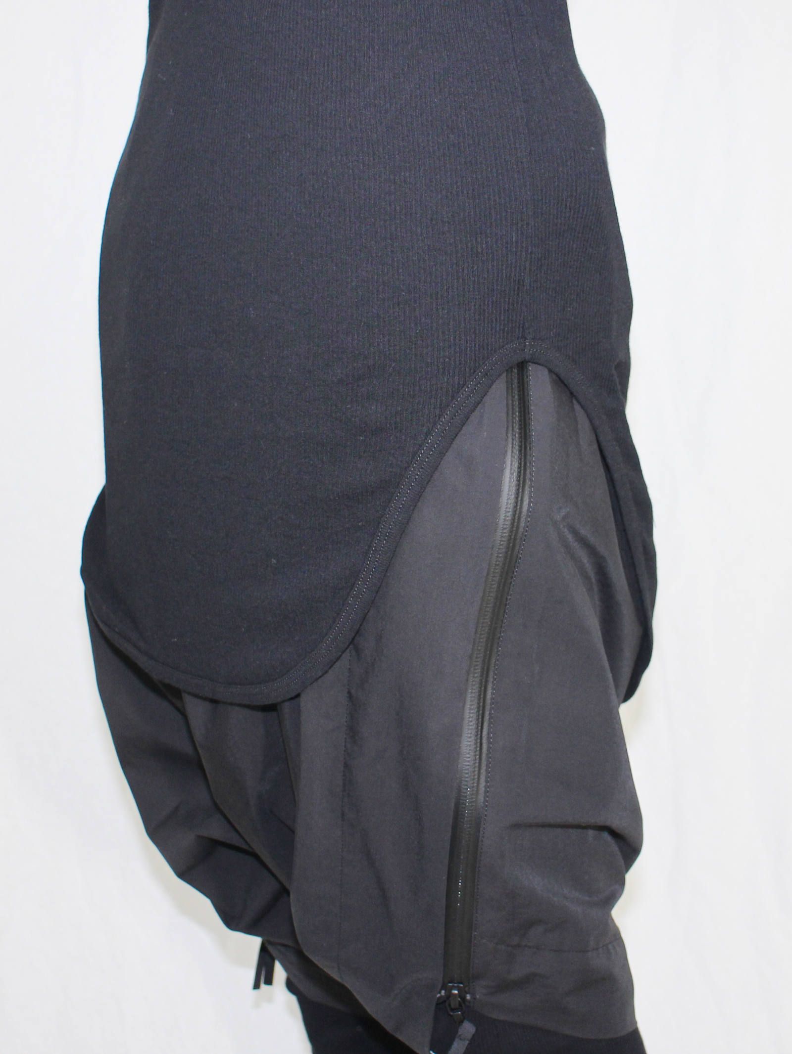 ラウンドティーシャツ - WEBBING ROUND T-SHIRT