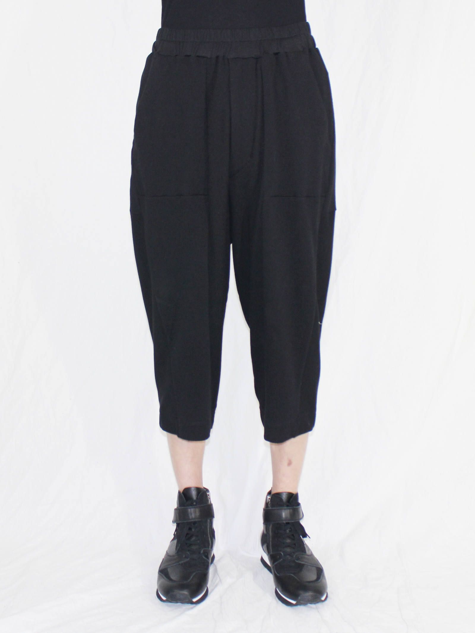 JULIUS - クロップドパンツ - CO/MO WAFFLE CROPPED PANTS | ADDICT