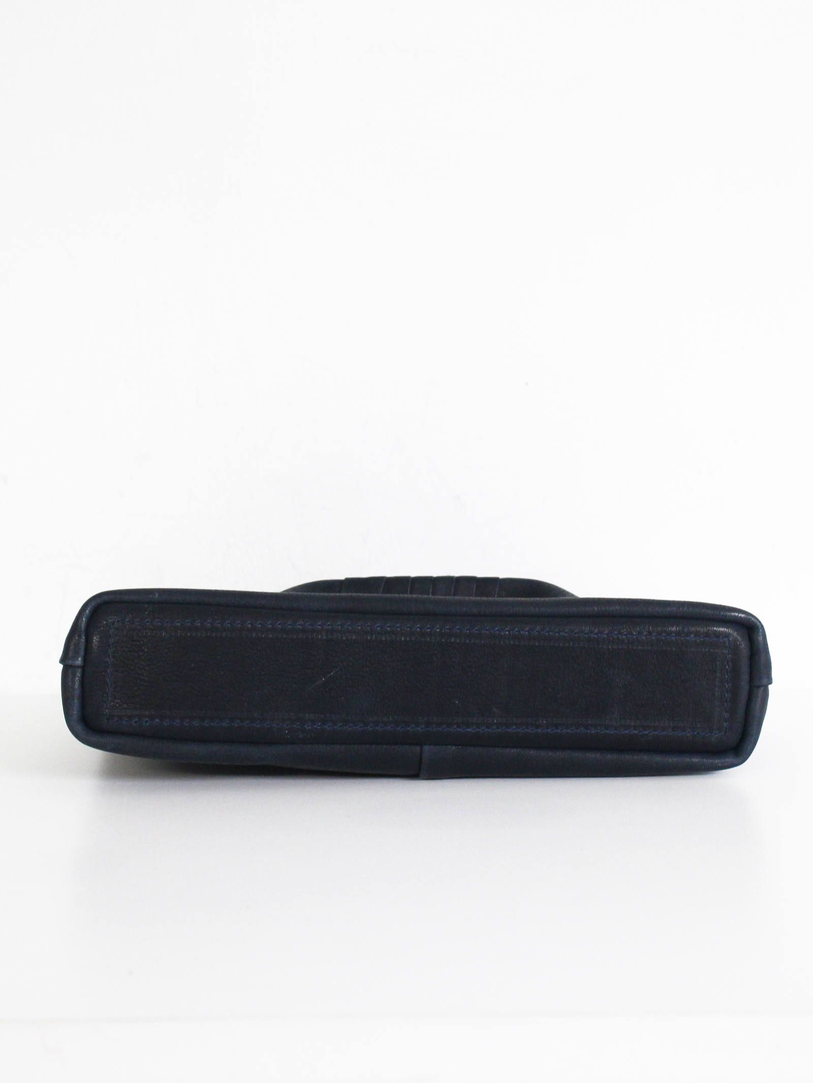 スモールクラッチバッグ - 4handle file MID - D/NAVY