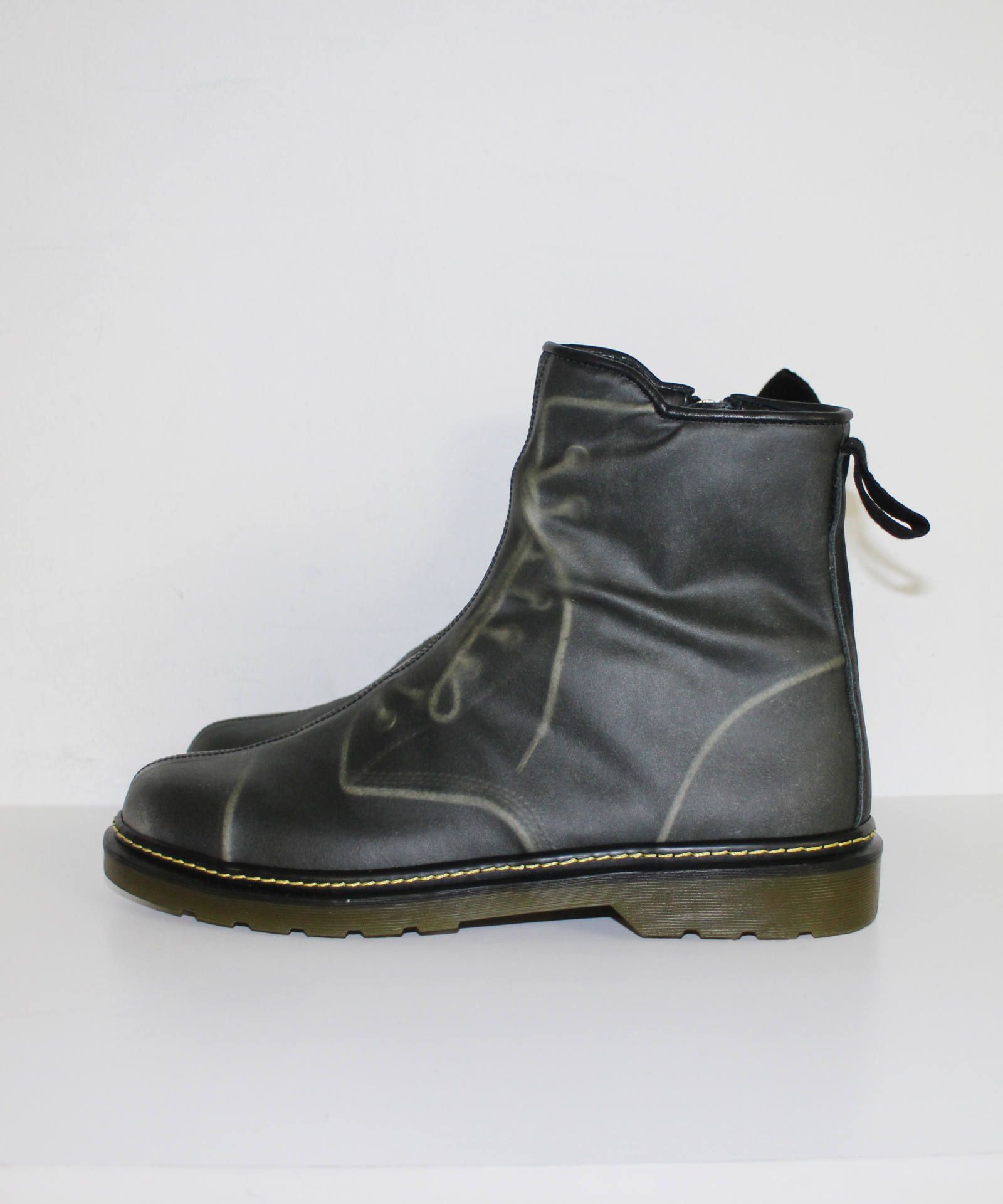 Maison MIHARA YASUHIRO - 炙り出しブーツ - BLACK | ADDICT WEB SHOP