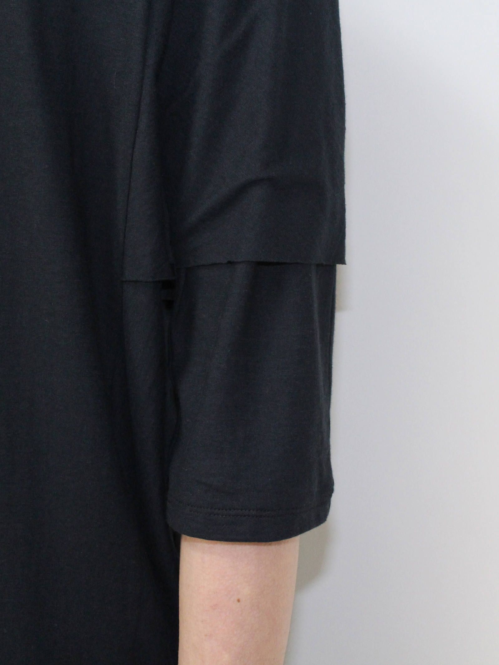レイヤードドルマンティーシャツ - Layered Dolman T-Shirt