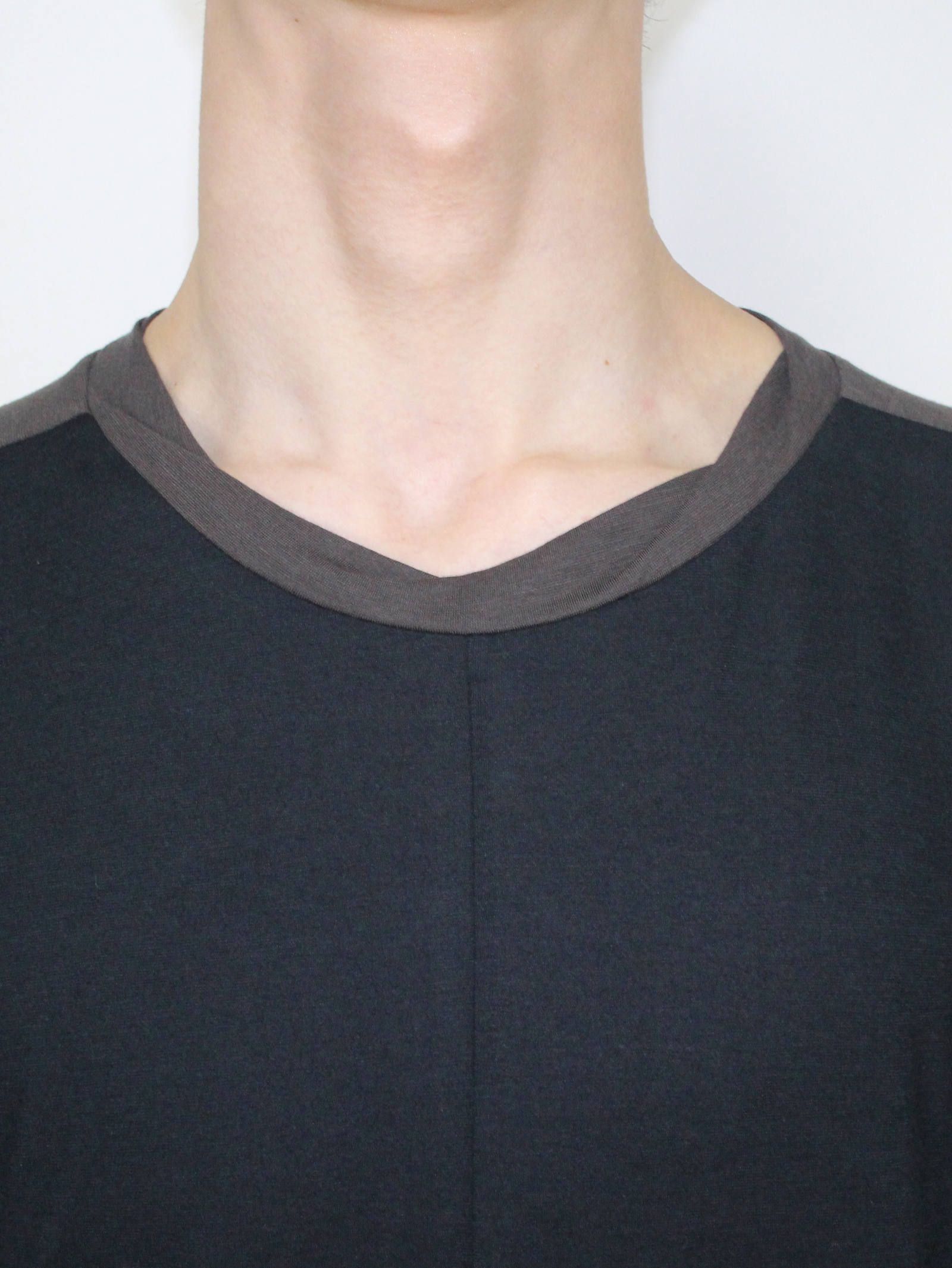 ツイストドルマンロングスリーブカットソー - Twisted Dolman Long Sleeve T- Shirt