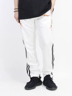 カオス刺繍ジャージーパンツ - CHAOS EMBROIDERY TRACK PANTS - white