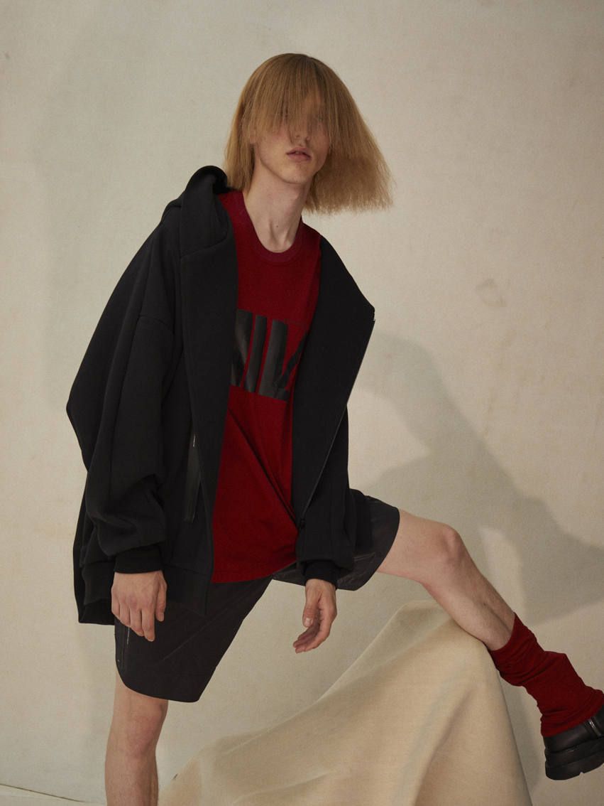 【先行予約】 ニルズビッグTシャツ -  NIL BIG T-SHIRT - BLOOD