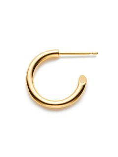 様々なアレンジを楽しめるエトレのコートは間違いなくマスト