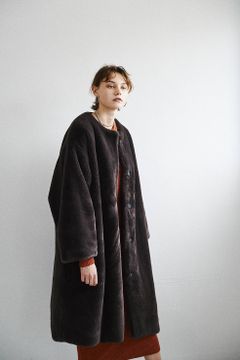 ノーカラーファーコート - NO-COLLAR FUR COAT - BROWN
