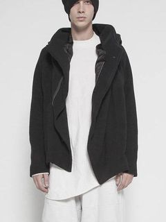 JULIUS PRE19SS ”ジオメトリックブルゾンスタイル”