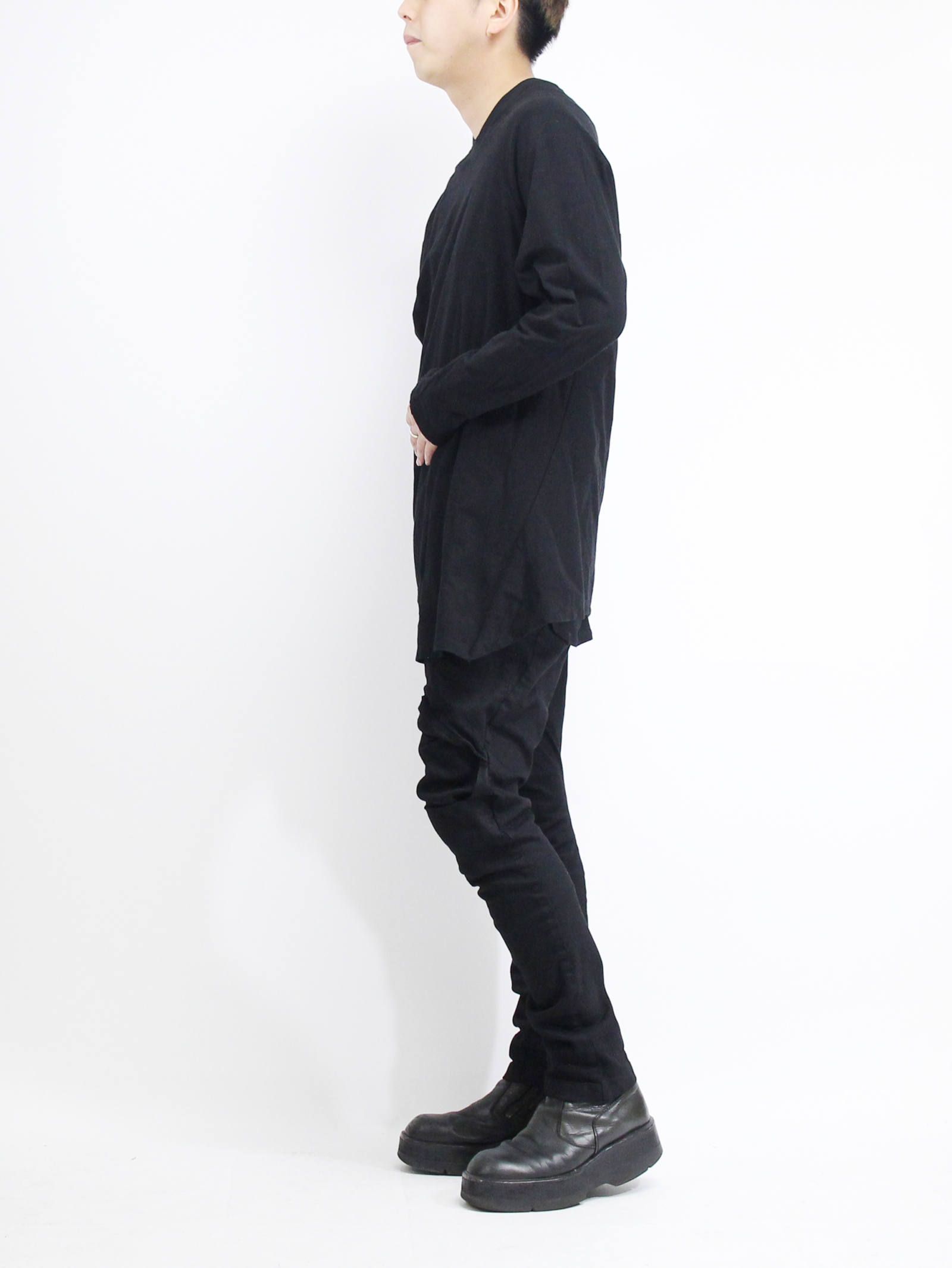 アシンメトリーカットソー - DRAPING CUT AND SEWN