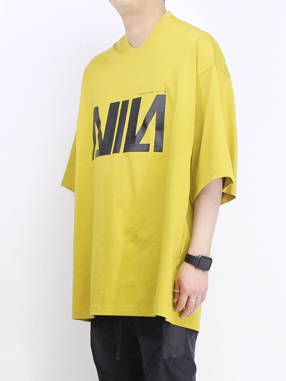 ニルズビッグTシャツ -  NIL BIG T-SHIRT - MUSTARD