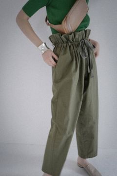 ミリタリーシャーリングパンツ - MILITARY SHIRRING P/T KHIKI