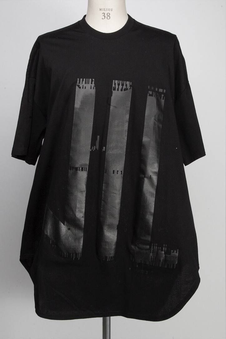 NILoS - 家紋Tシャツ - KAMON ROUND T-SHIRT - BLACK×BLACK | ADDICT 