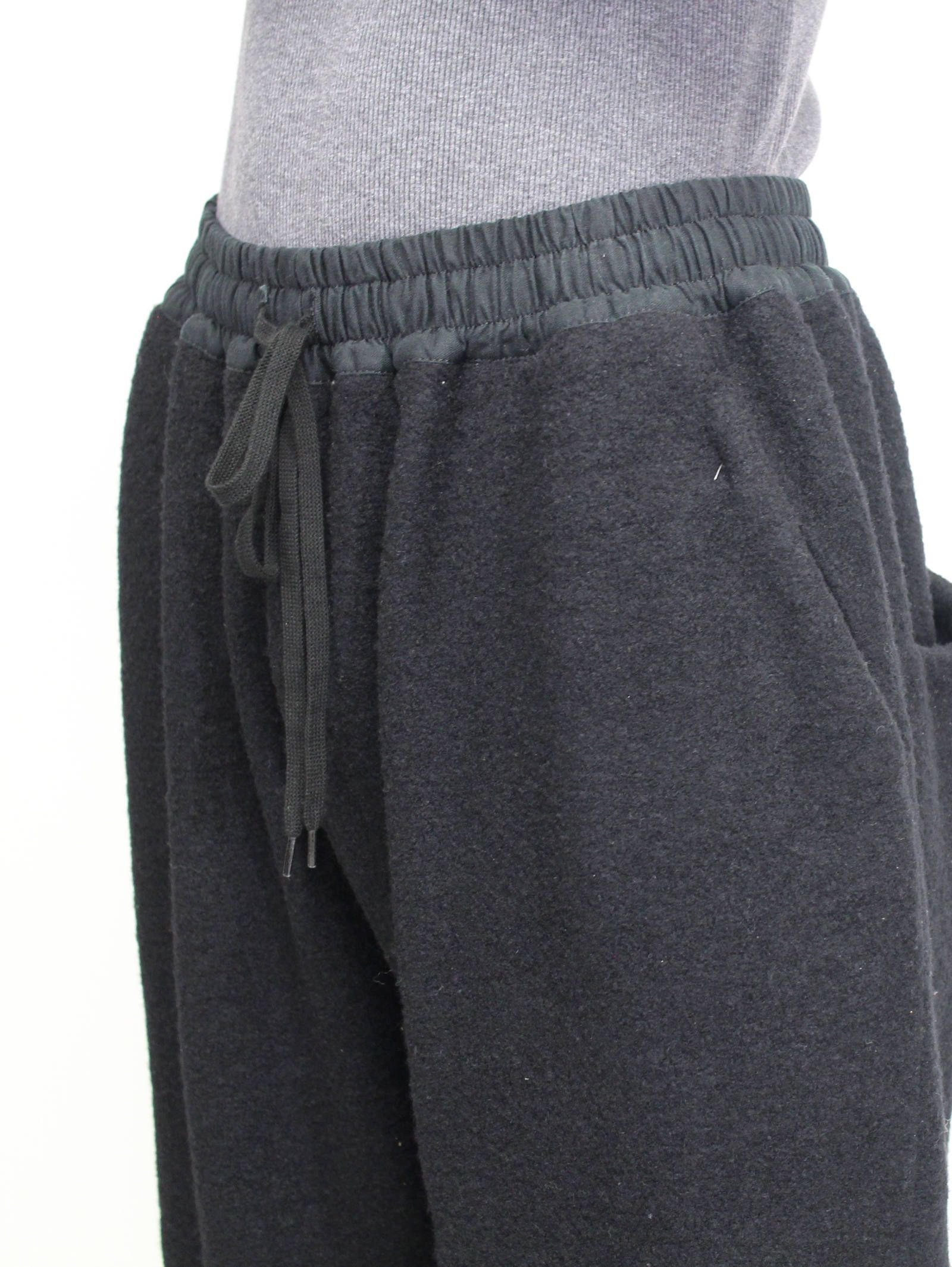 The Viridi-anne - 縮絨ワイドパンツ | ADDICT WEB SHOP The Viridi-anne - 縮絨ワイドパンツ | ADDICT WEB SHOP