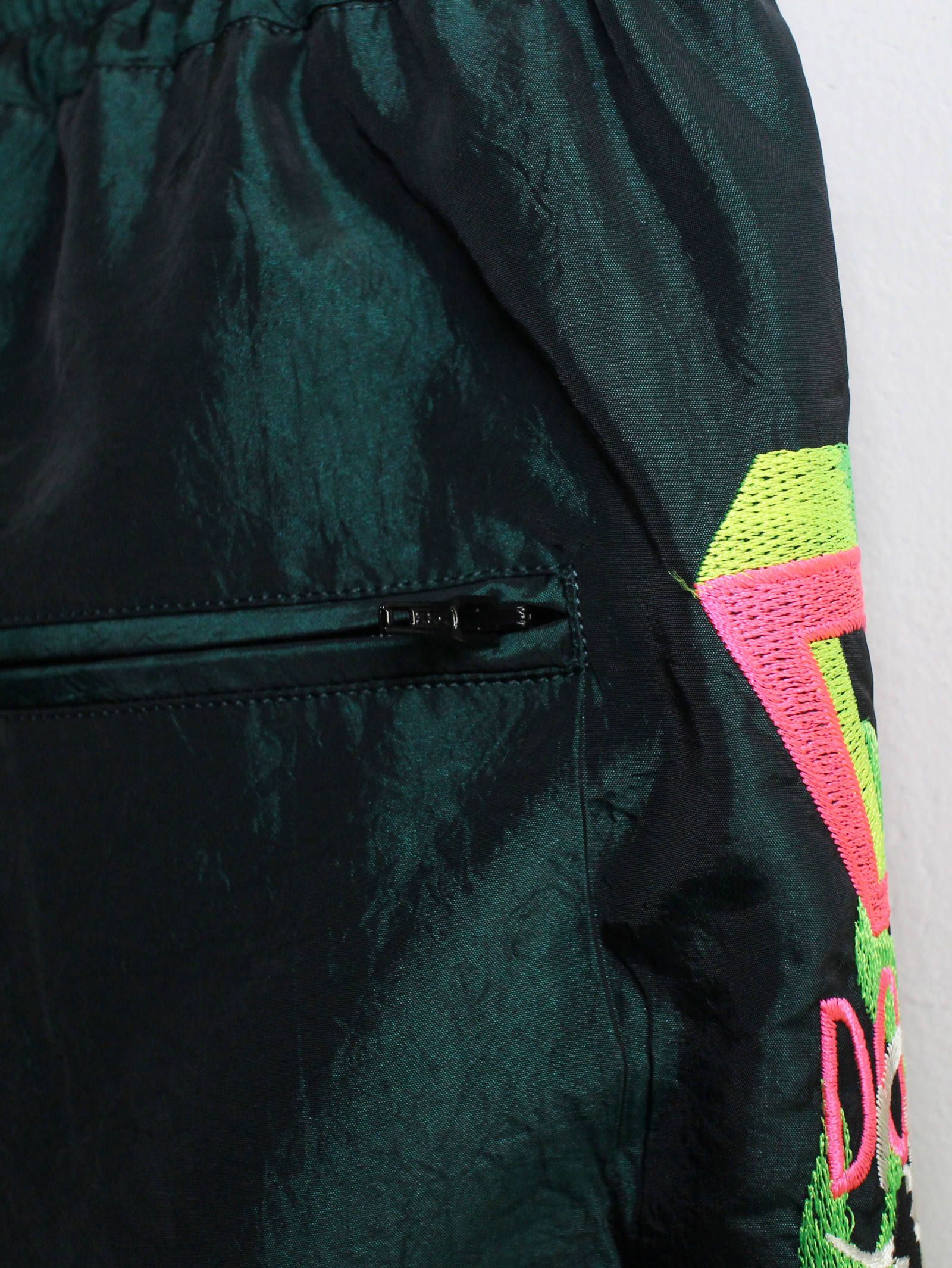 刺繍シャンブレーパンツ - CHAOS EMBROIDERY CHAMBRAY PANTS GREEN