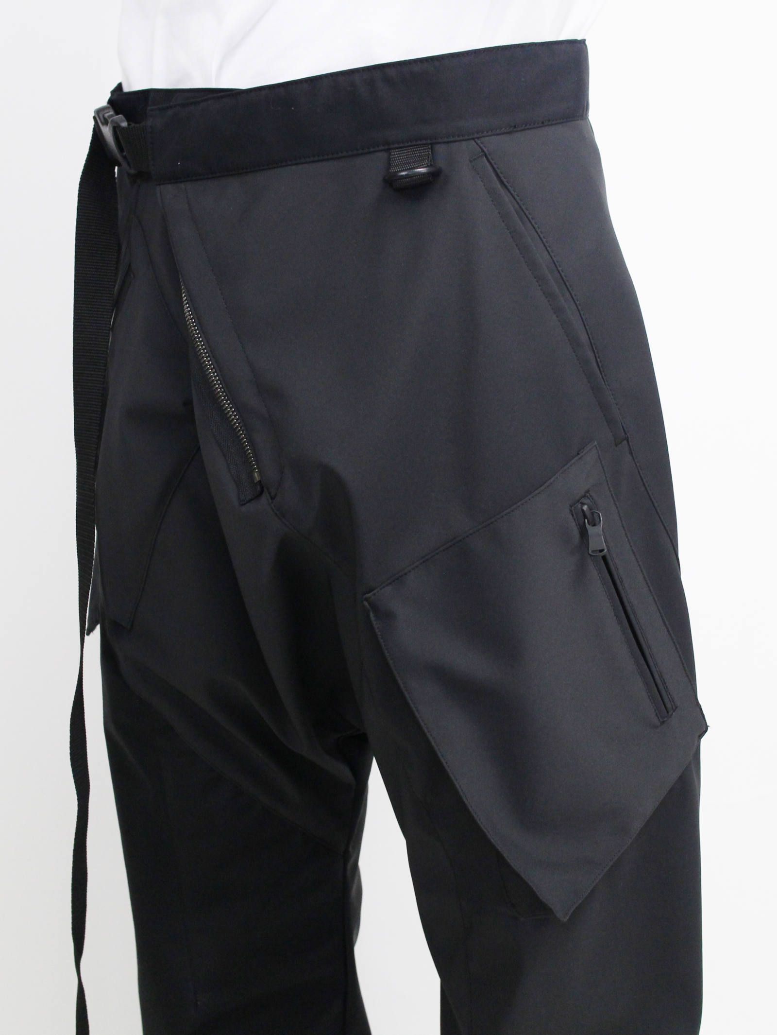 SCHOELLERコンビネーションツイストパンツ