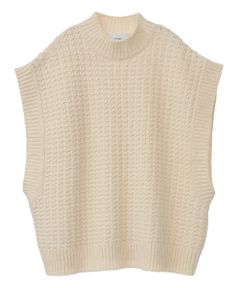ケーブルニットベスト -  	 CABLE KNIT VEST