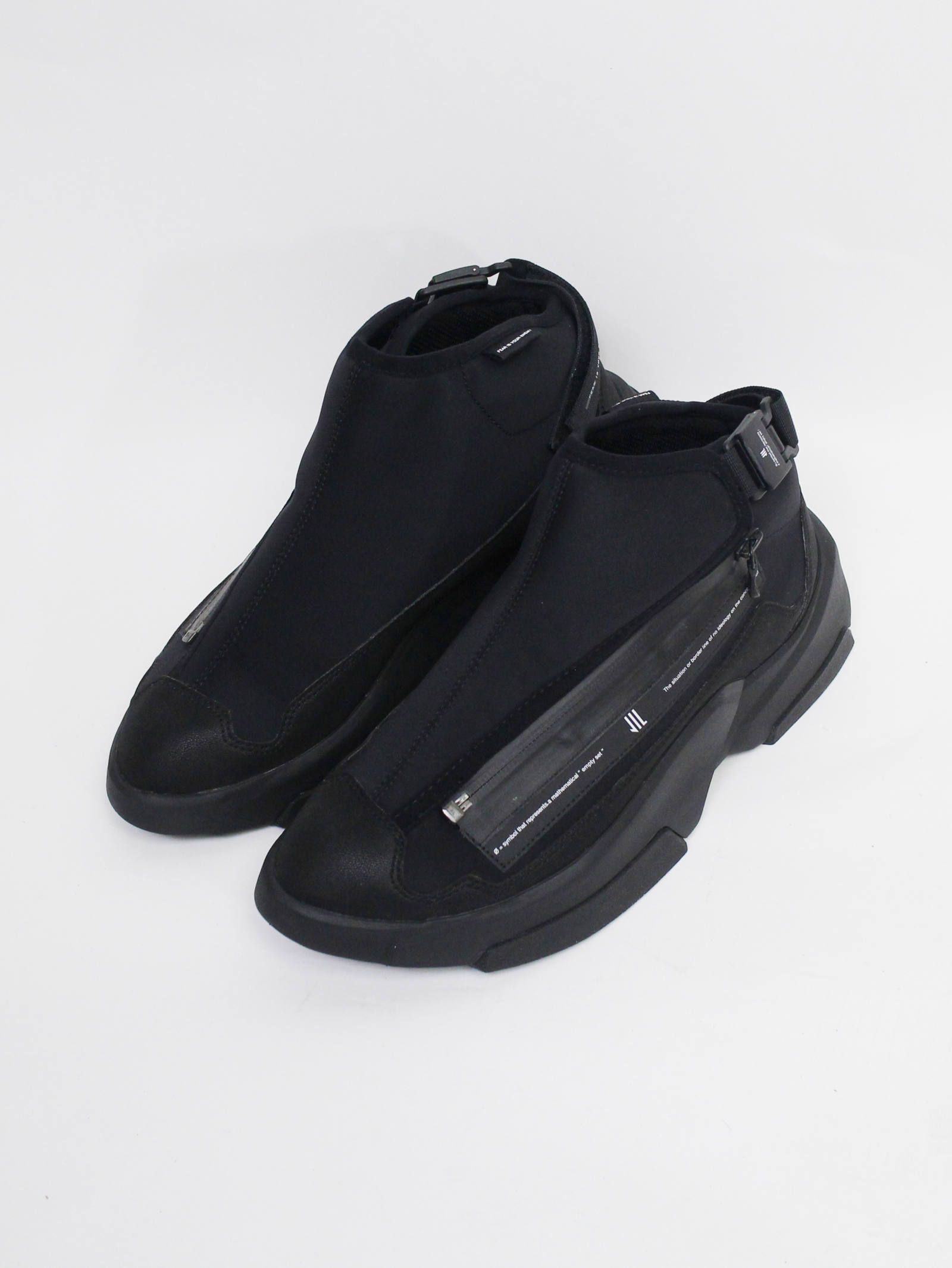 ニルズスニーカー NIL SNEAKERS