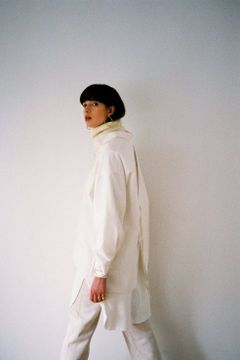 バックスリットシャツ - BACK SLIT SHIRT - WHITE