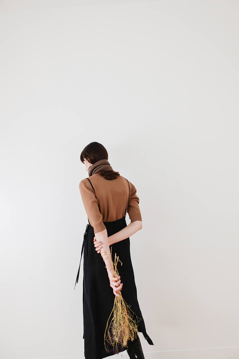 ハーフスリーブコンパクトニット - HALF SLEEVE BASIC COMPACT KNIT TOPS BEIGE