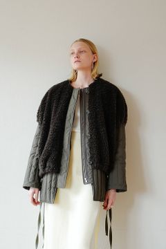 レイヤードダウンコート - BOA VEST LAYERED DOWN COAT - KHIKI