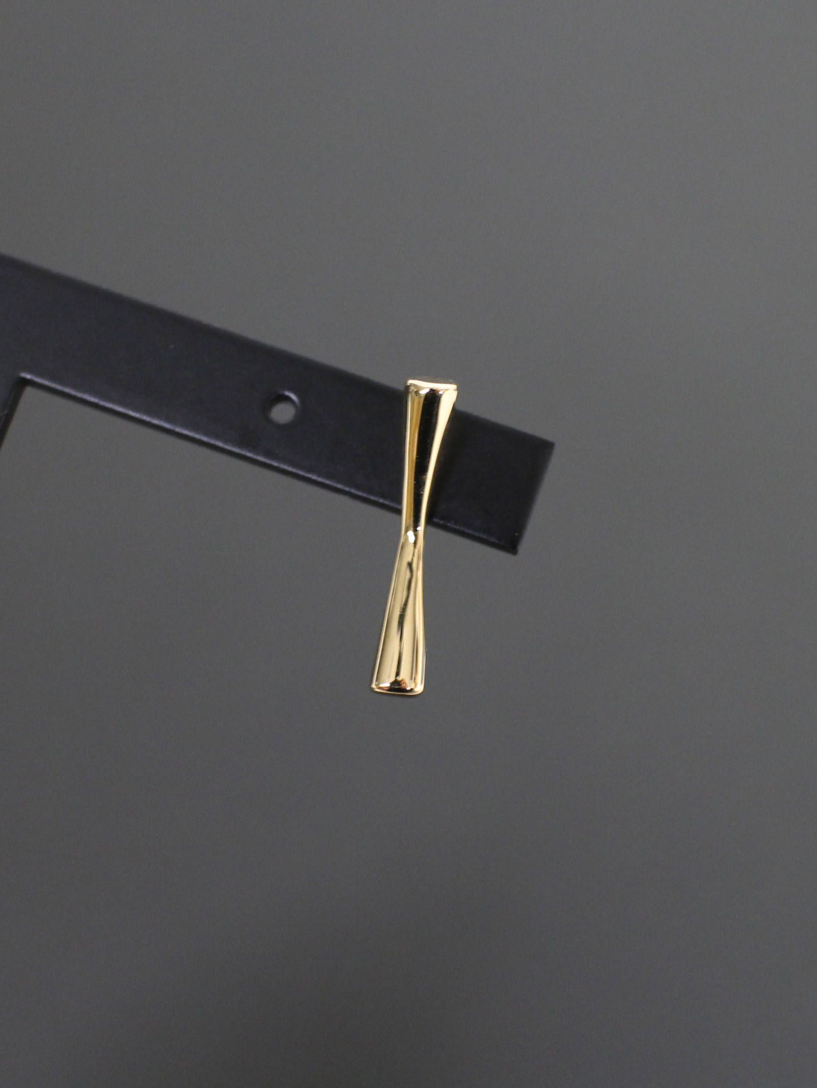 【片耳用】 バトンピアス / サイズS - P107 - GOLD