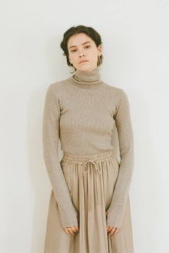 タートルリブニットトップス - TURTLE RIB KNIT TOPS BEIGE