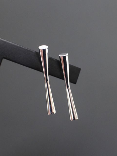 【米津玄師 着用】 【両耳用】 バトンピアス / サイズM - P107 - SILVER