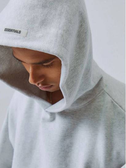 FOG ESSENTIALS - プルオーバーフーディ - Fear Of God Essentials ...