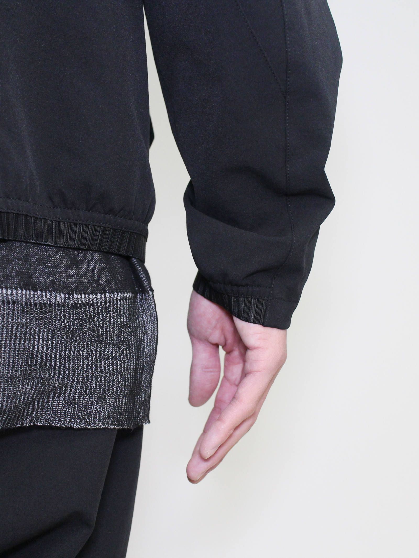 撥水ストレッチマウンテンパーカー - BLACK