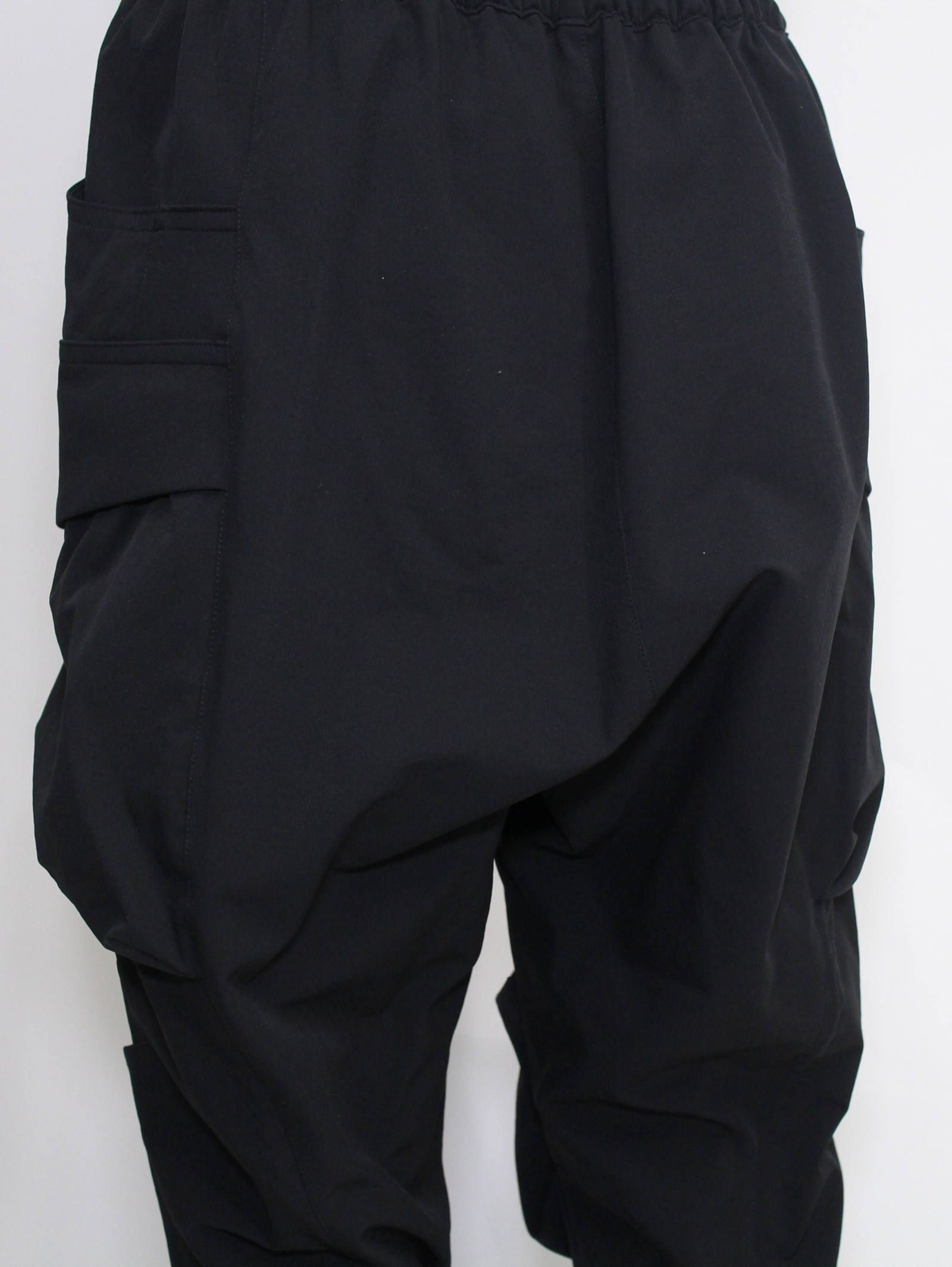 撥水ストレッチギャザータクティカルパンツ - BLACK