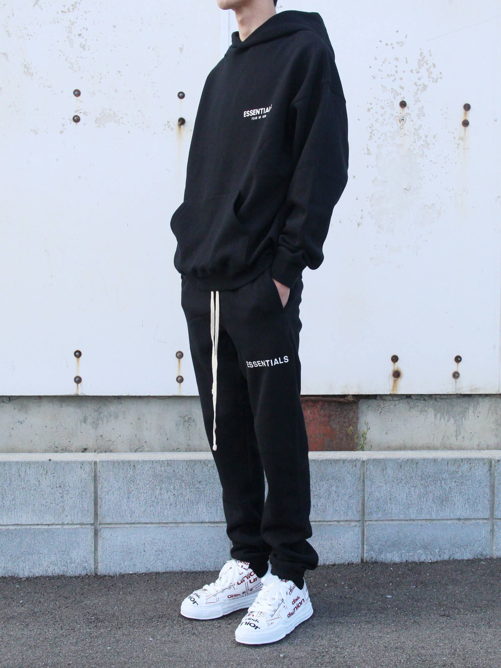 FOG ESSENTIALS - フロントロゴパーカー - LOGO HOODIE - BLACK