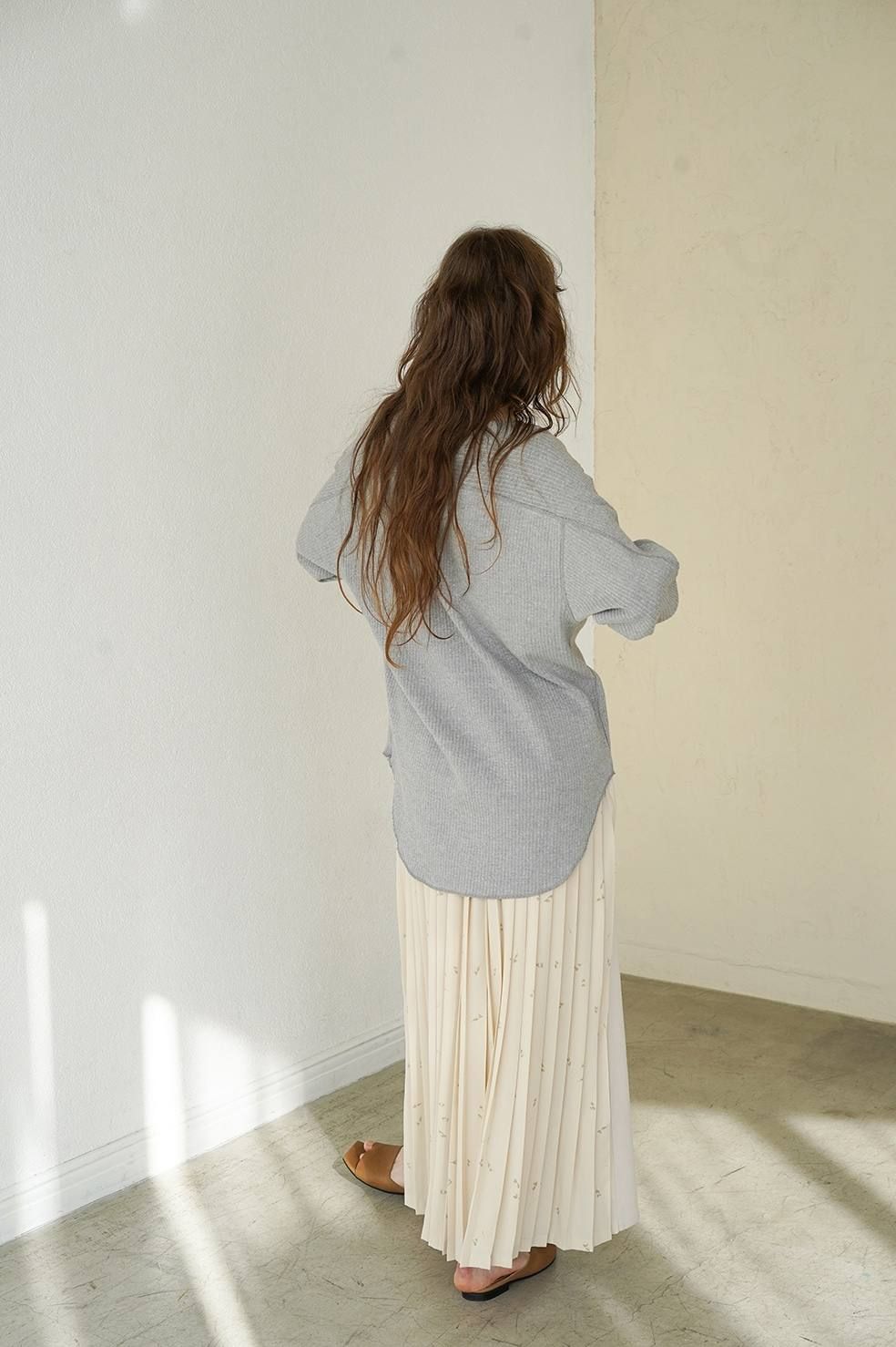 ヘビーリブネックトップス -  HEAVY RIB V NECK TOPS - GREY