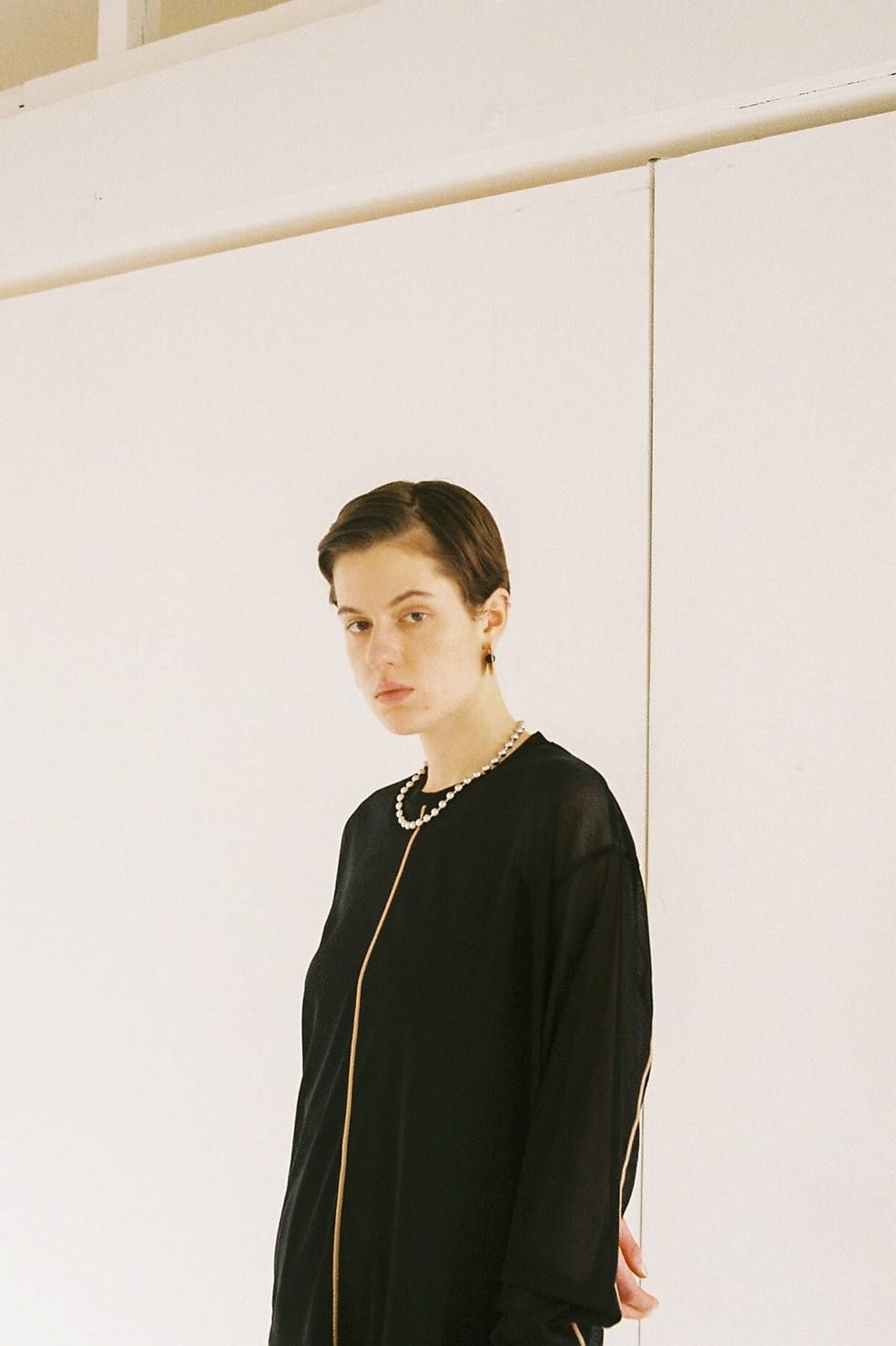 ロングスリーブトップス - COLOR LINE SHEER LONG SLEEVE TOPS