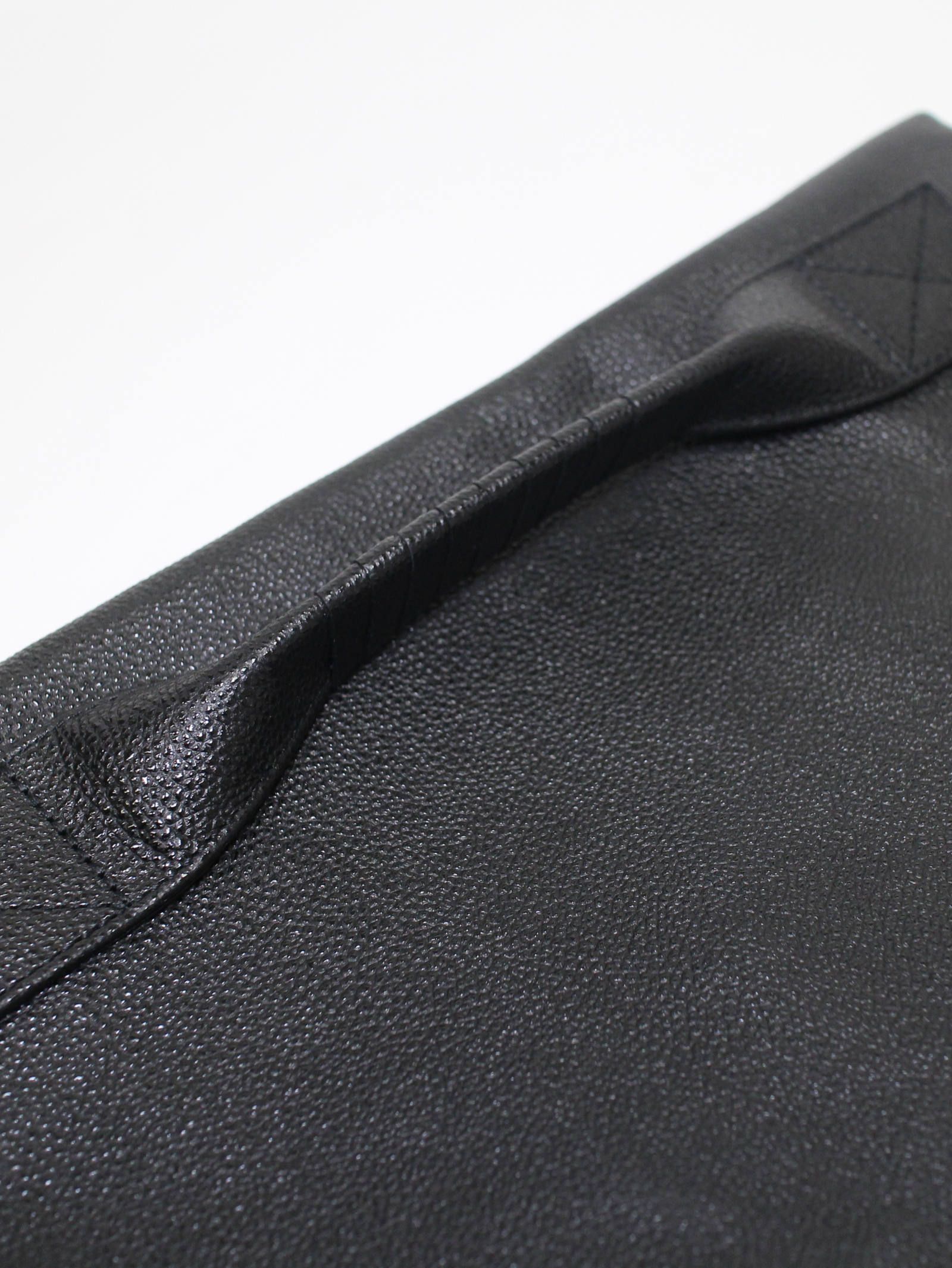 漆塗り クラッチバッグ - 4handle file BLACK