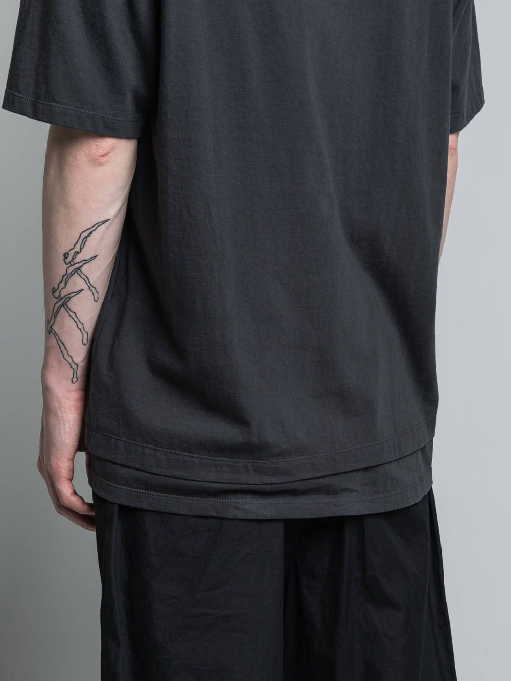 コーデュラナイロン切り替えTシャツ - CHARCOAL