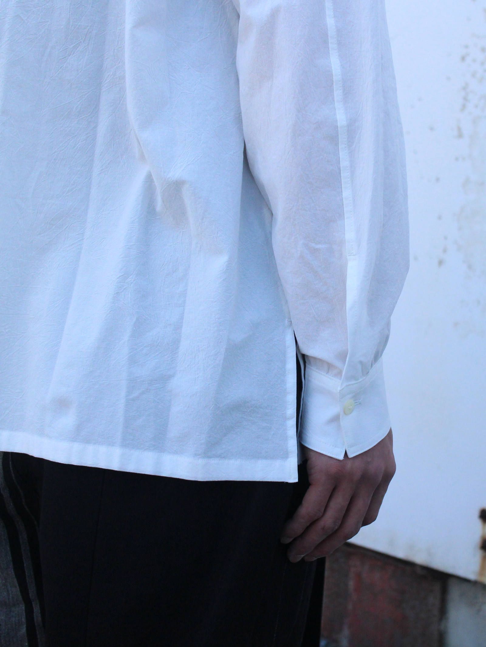 塩縮加工コットン ノーカラーシャツ - WHITE