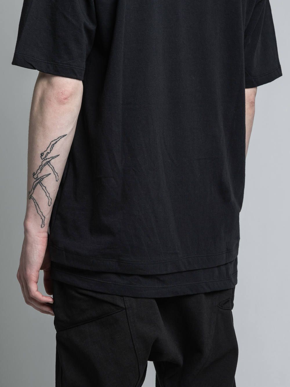 コーデュラナイロン切り替えTシャツ - BLACK