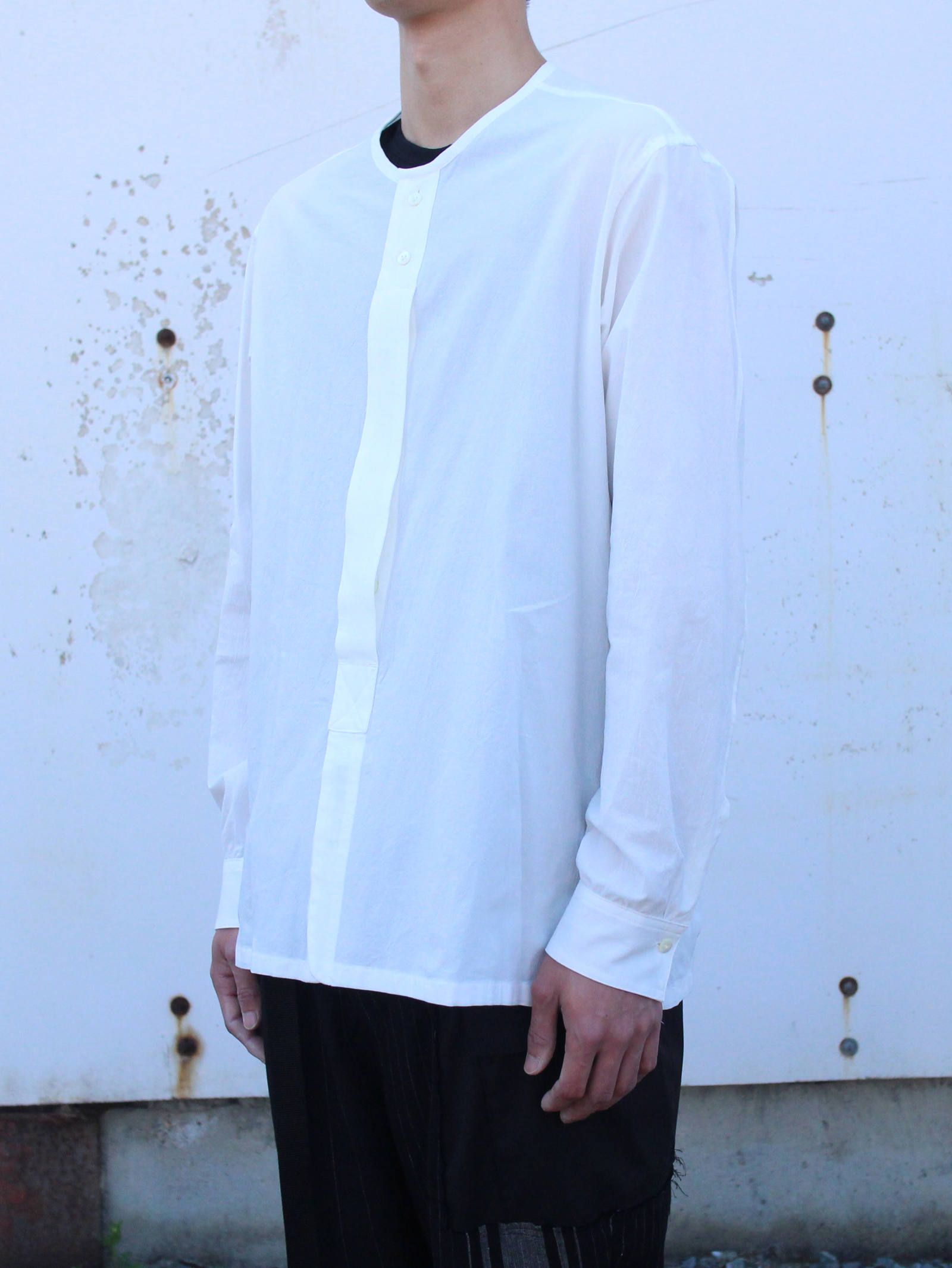 塩縮加工コットン ノーカラーシャツ - WHITE