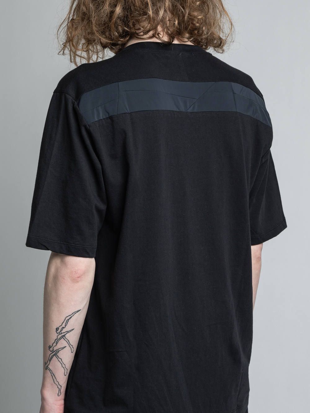コーデュラナイロン切り替えTシャツ - BLACK