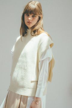 SQUARE SLEEVE KNIT VEST - WHITE