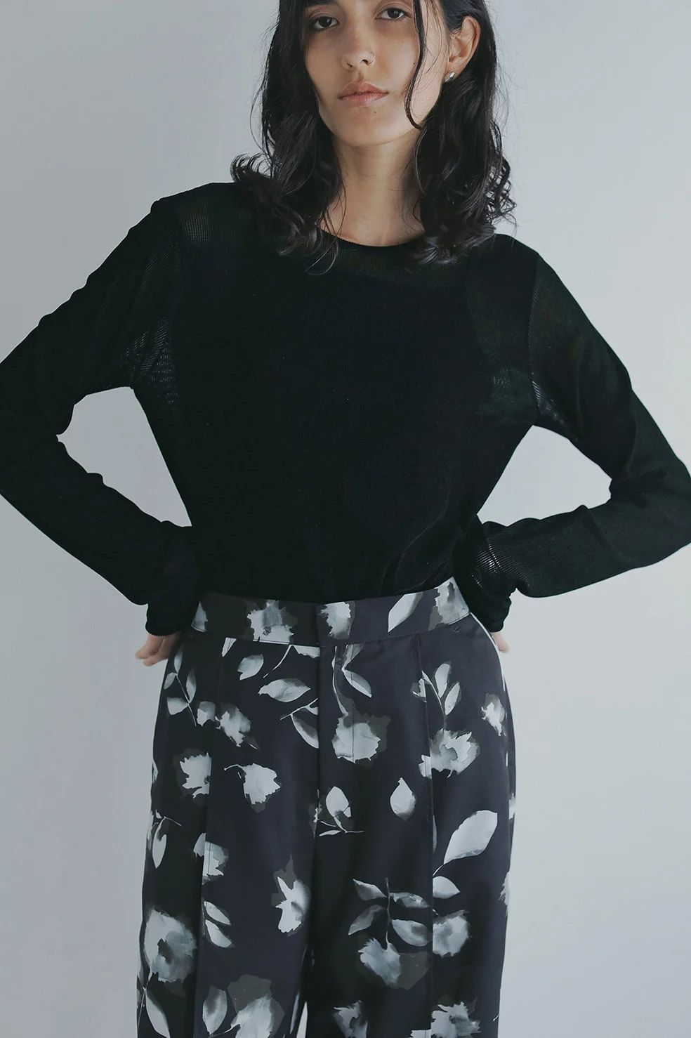 チュール フロッキー ストライプ トップス - TULLE FLOCKED STRIPE TOPS (BLACK)