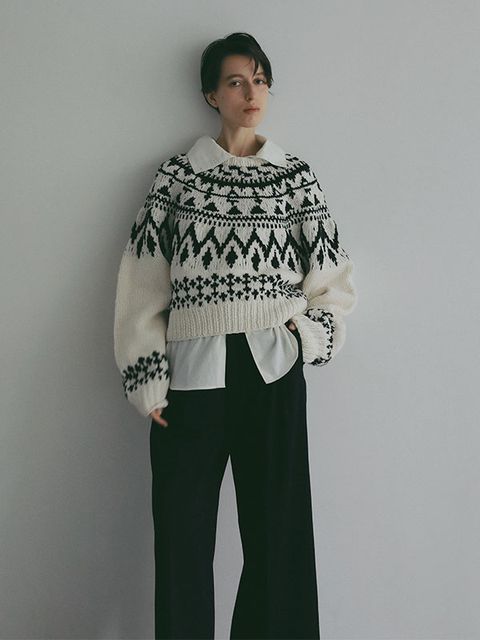 ラウンドヨークハンドニットプルオーバー - OFF WHITE