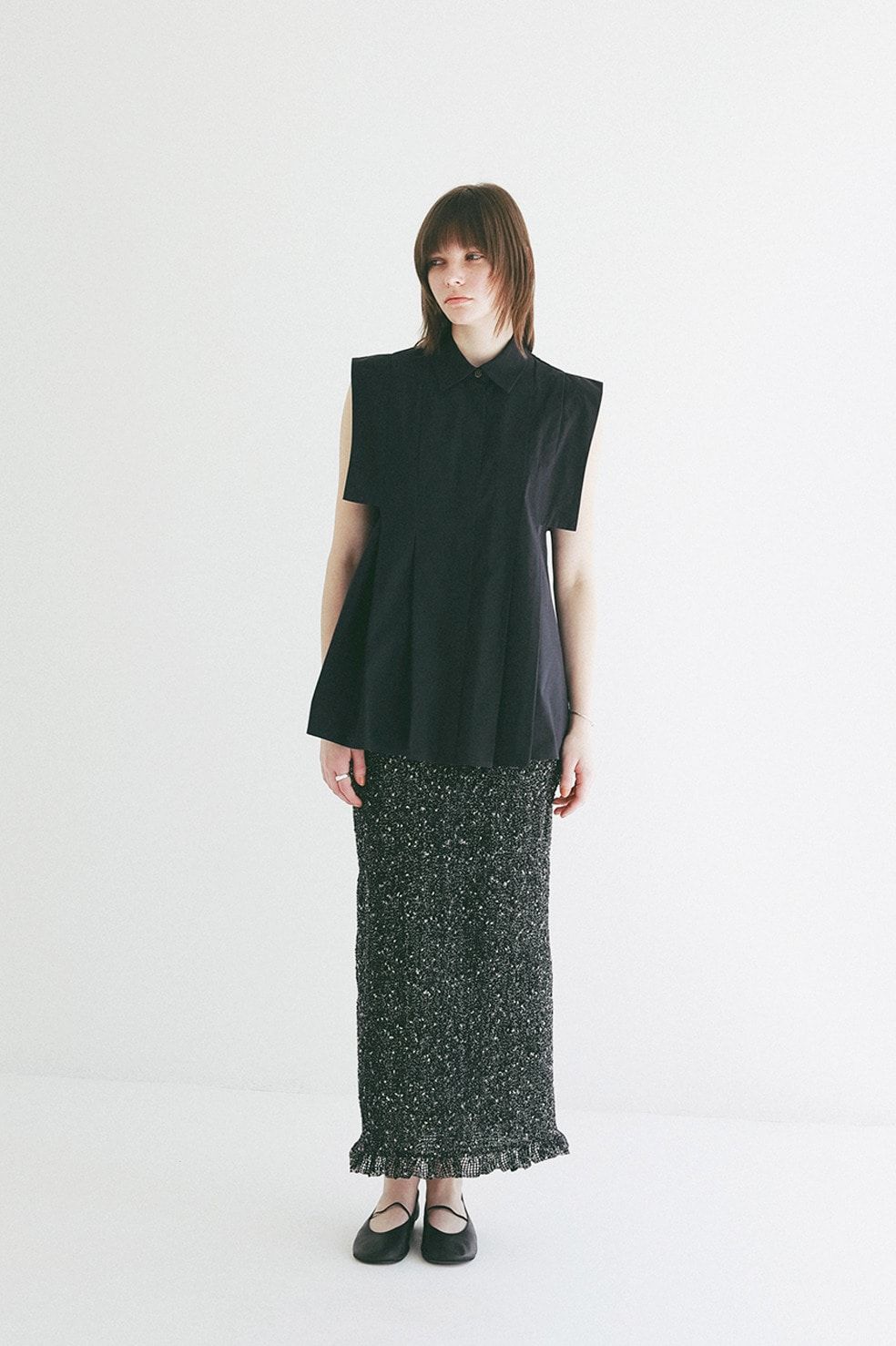 パネルプリーツ スクエアスリーブシャツ - PANELL PLEAT SQUARE SLEEVE SHIRTS (NAVY))