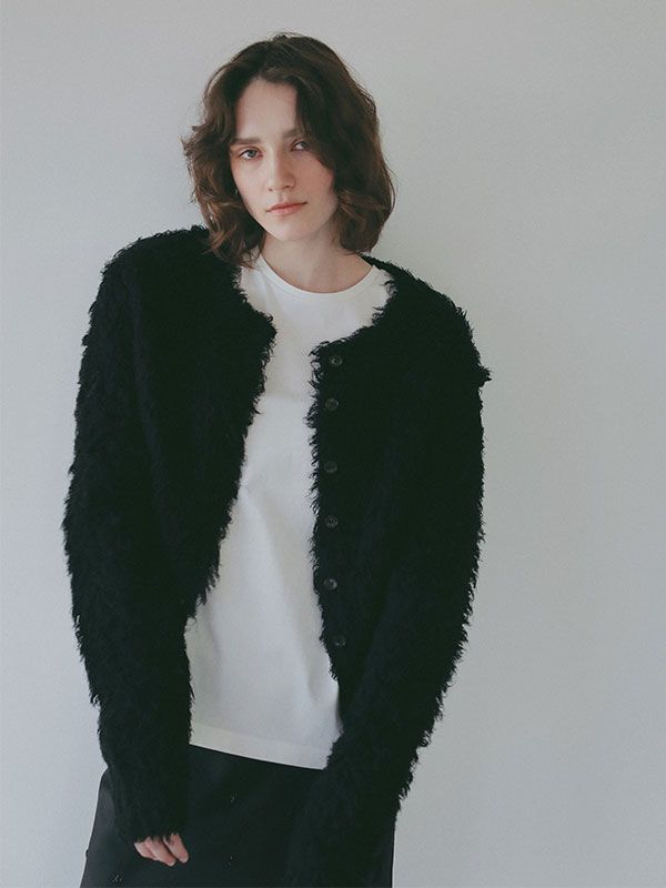 フェザーヤーンニットカーディガン （BLACK)