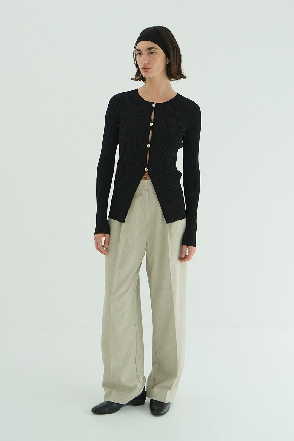 ダブルフェイスニットトップス - W FACE GOLD BUTTON KNIT TOPS (BLACK)