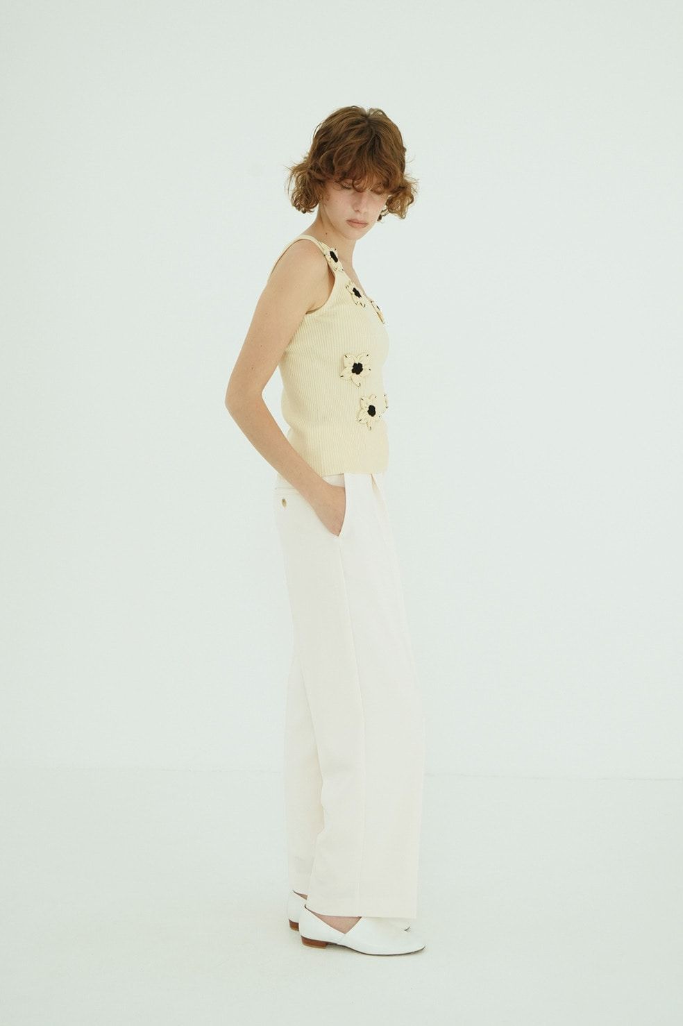ニットタンクトップ - FLOWER MOTIF CAMI KNIT TOPS (YELLOW)
