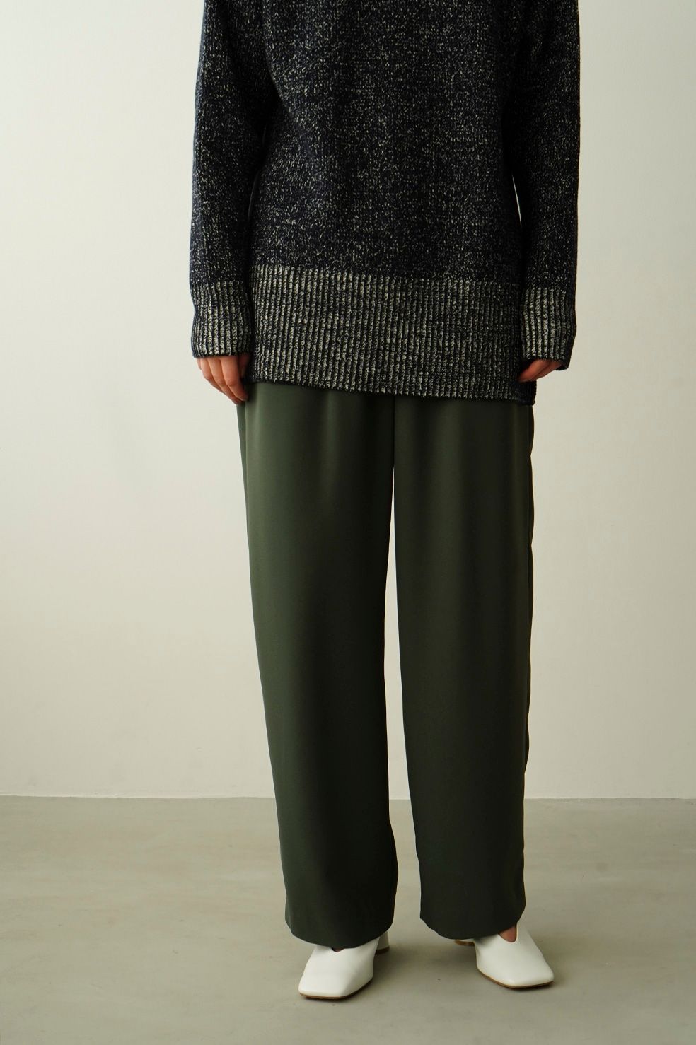 CLANE - 【23SS】 ベーシック タック パンツ - GREEN | ADDICT WEB SHOP