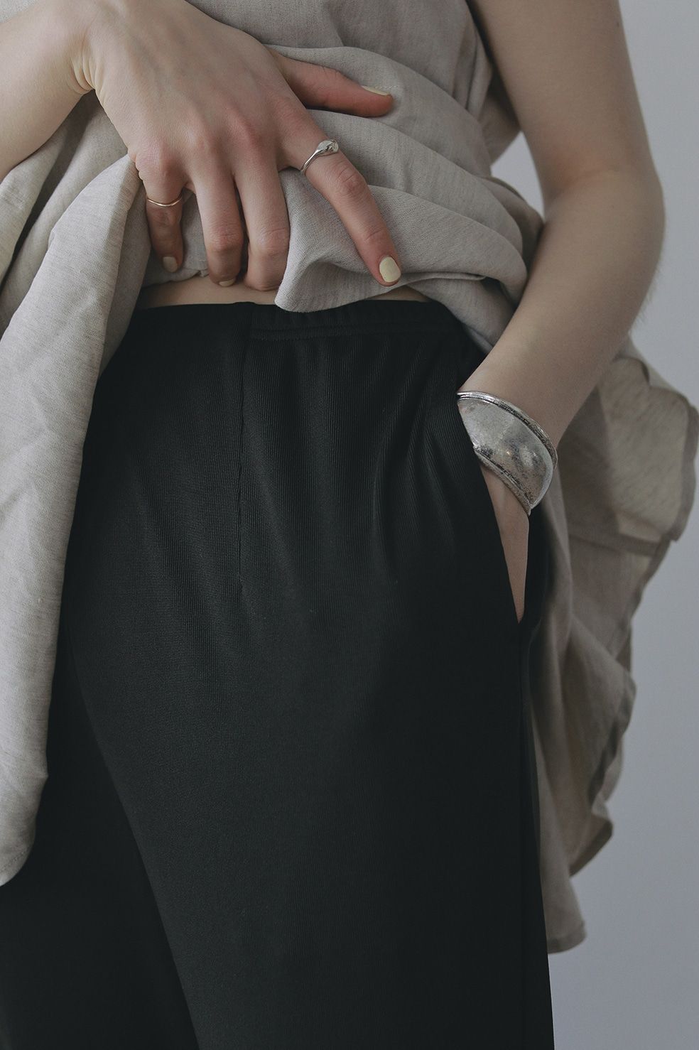 ルーズカット パンツ - LOOSE CUT PANTS - BLACK