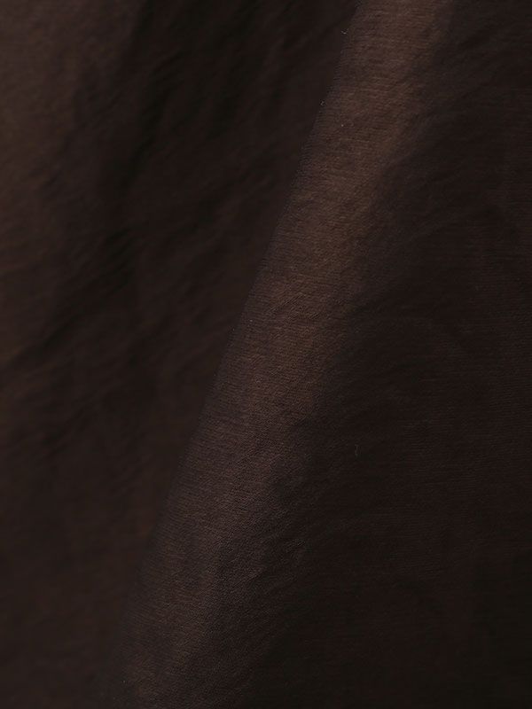 オーバル ネックオフ サテンワンピース - BROWN